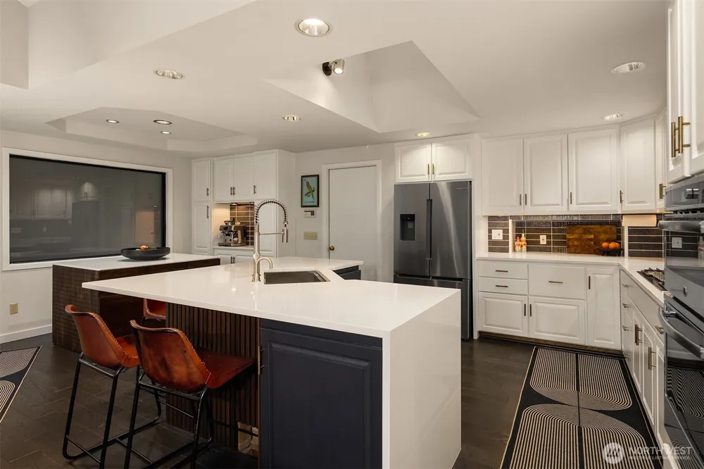3212 211th Avenue NE Sammamish, WA 98074