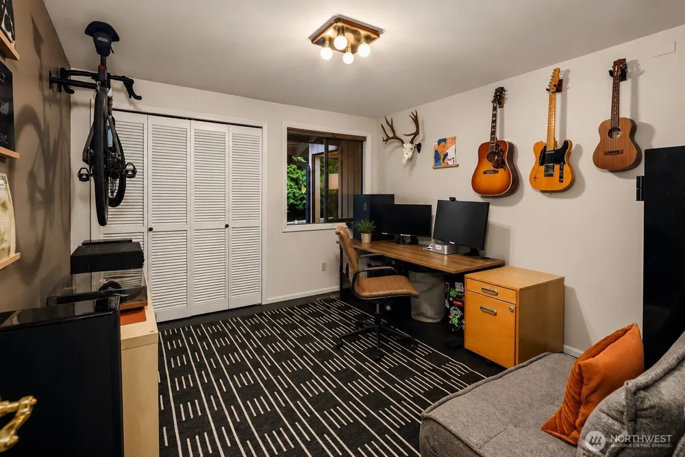 3212 211th Avenue NE Sammamish, WA 98074