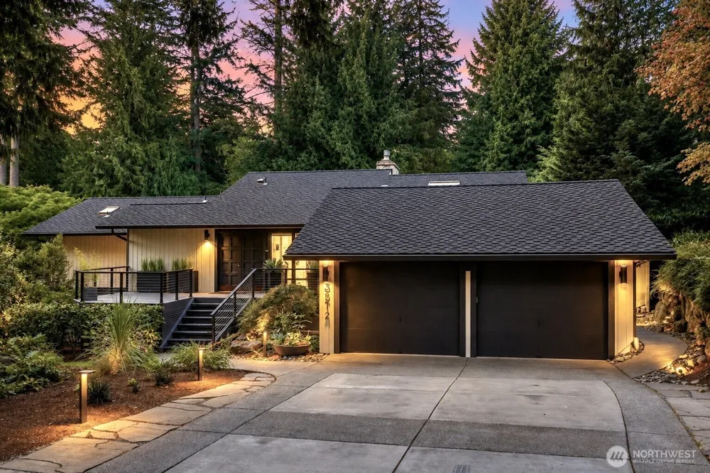 3212 211th Avenue NE Sammamish, WA 98074