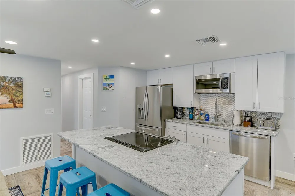 2728 49TH AVENUE W #2728 Bradenton, FL 34207