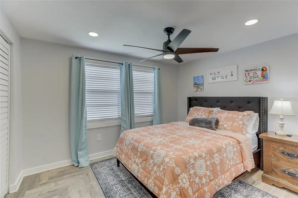 2728 49TH AVENUE W #2728 Bradenton, FL 34207
