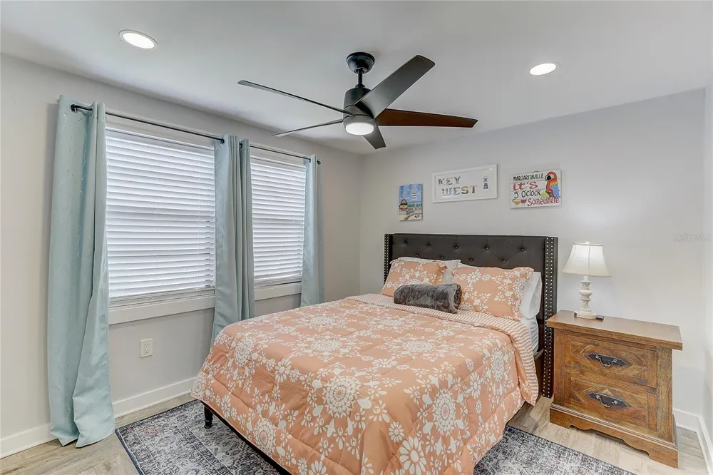 2728 49TH AVENUE W #2728 Bradenton, FL 34207