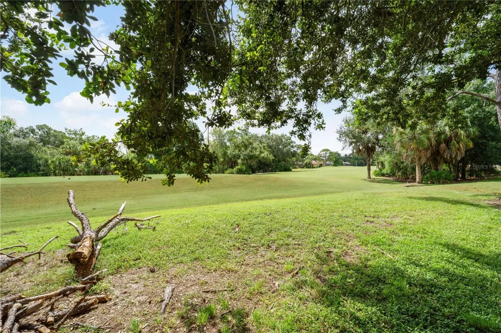 7617 WHITEBRIDGE GLEN University Park, FL 34201