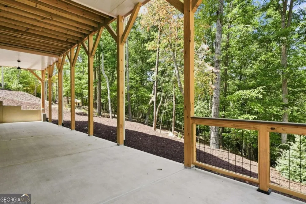 121 Bear DR Waleska, GA 30183