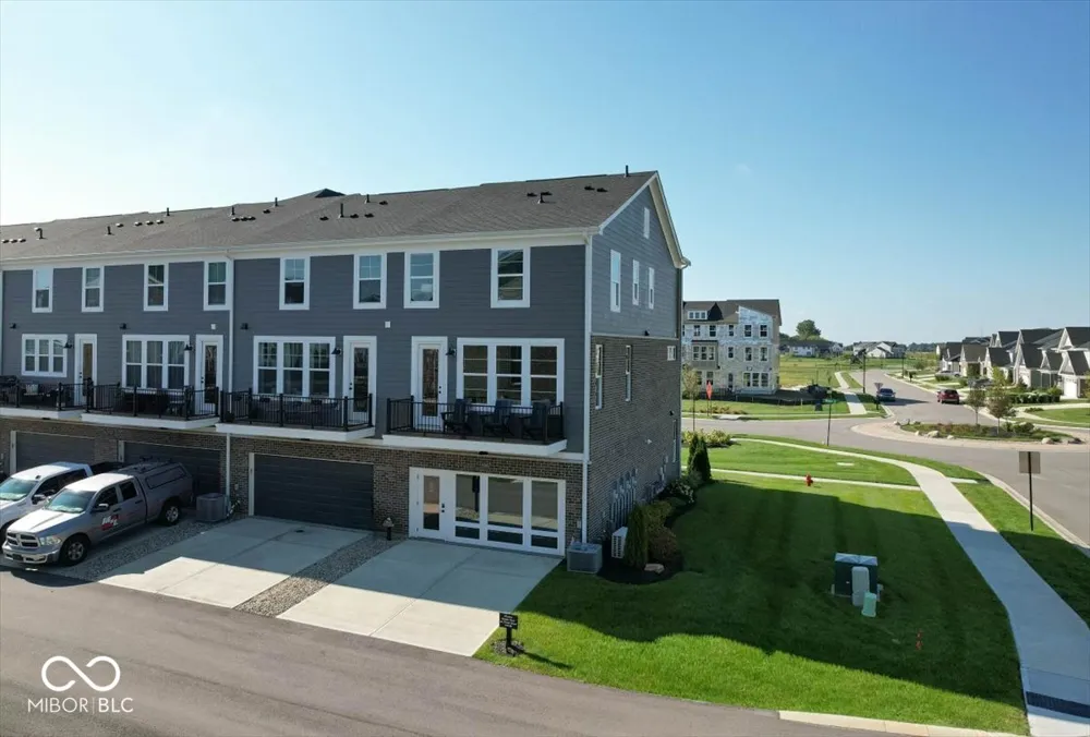 6046 Windsor Drive #701 McCordsville, IN 46055