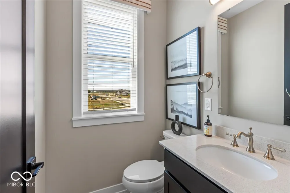 6046 Windsor Drive #701 McCordsville, IN 46055