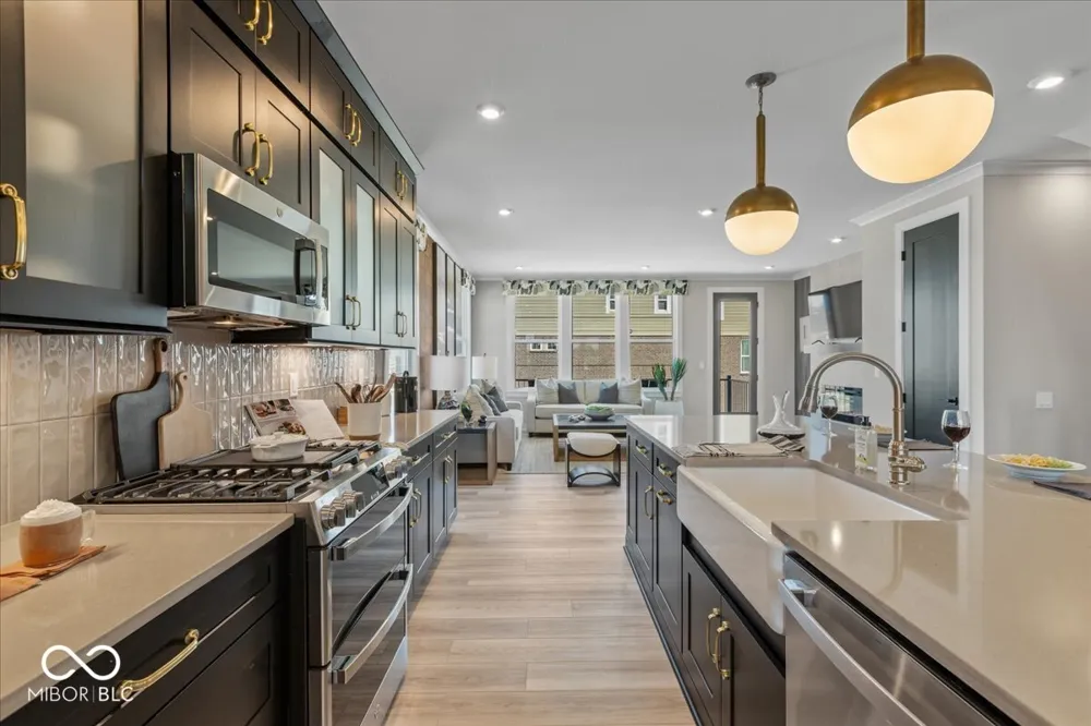 6046 Windsor Drive #701 McCordsville, IN 46055