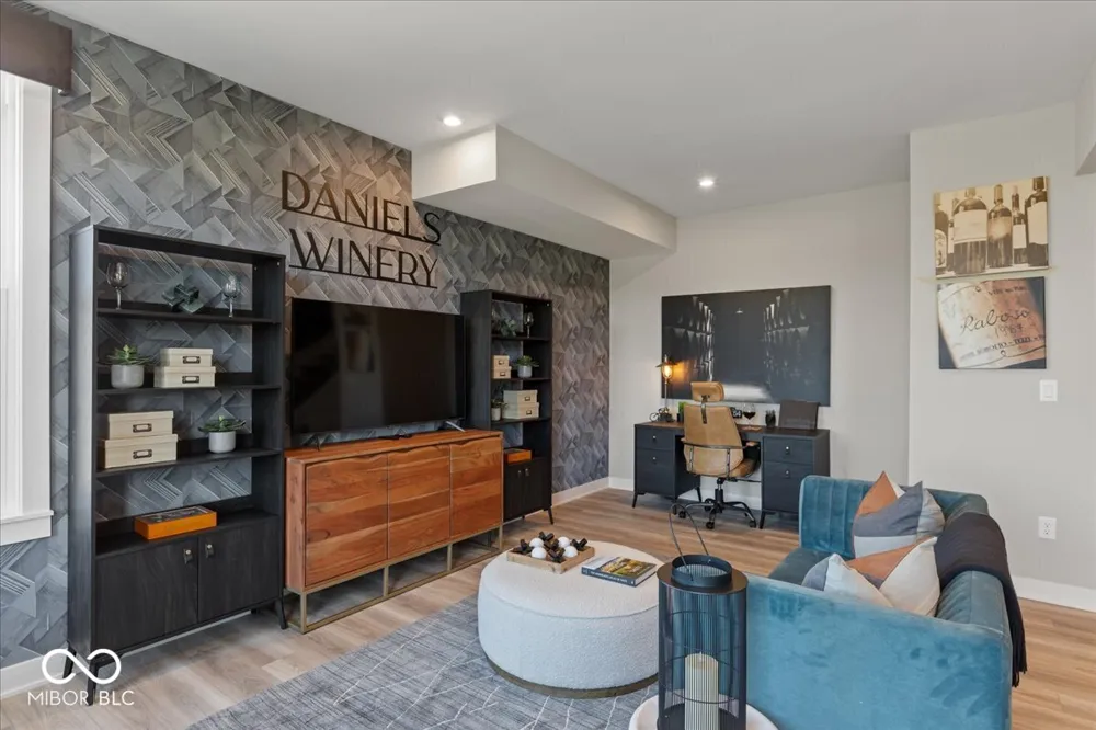 6046 Windsor Drive #701 McCordsville, IN 46055