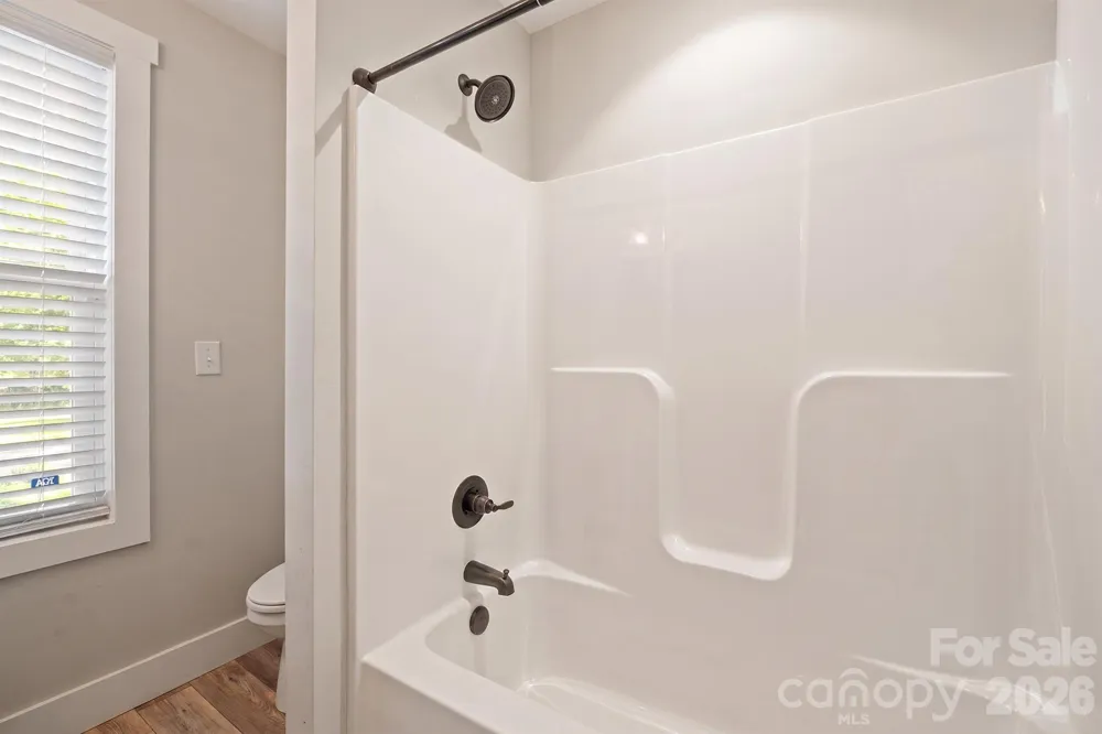 607 E 17th Street Newton, NC 28658