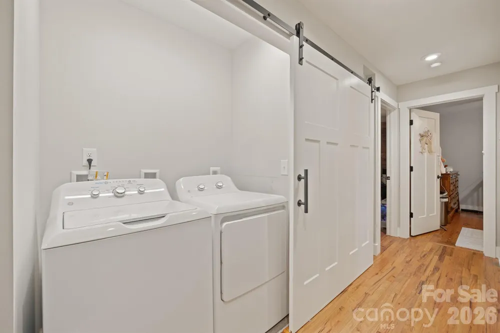 607 E 17th Street Newton, NC 28658