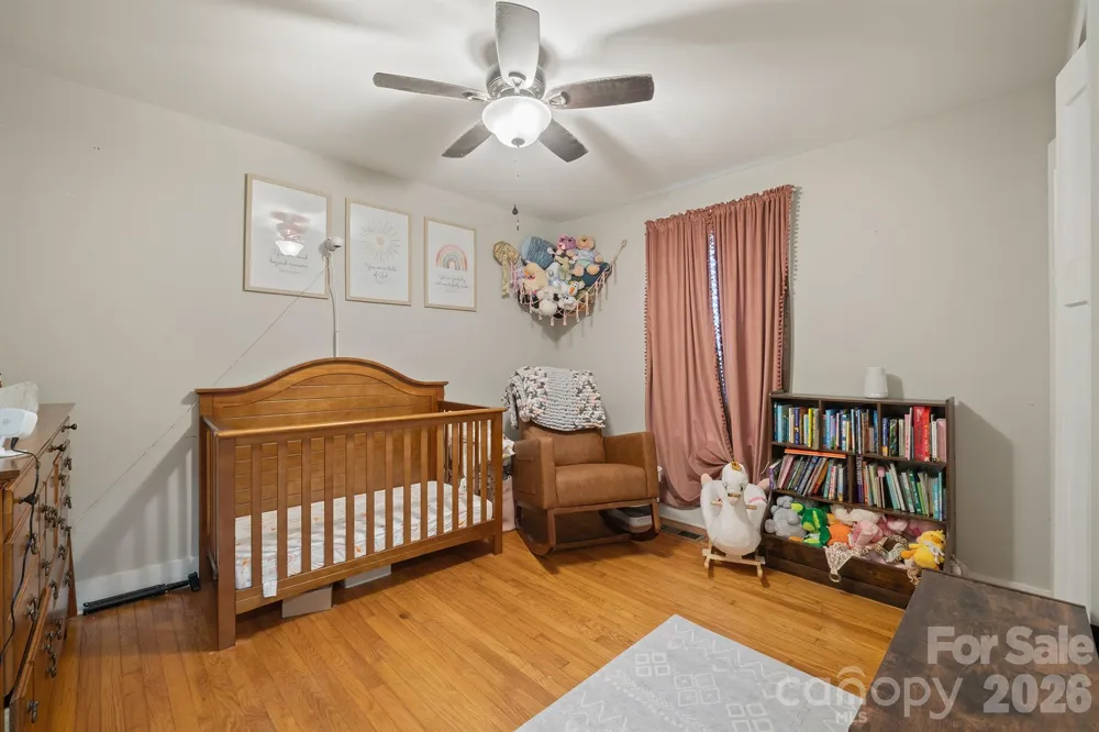 607 E 17th Street Newton, NC 28658