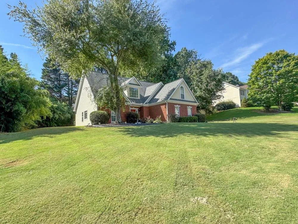 165 Roberts Road Suwanee, GA 30024