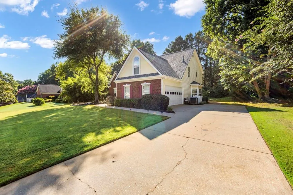 165 Roberts Road Suwanee, GA 30024