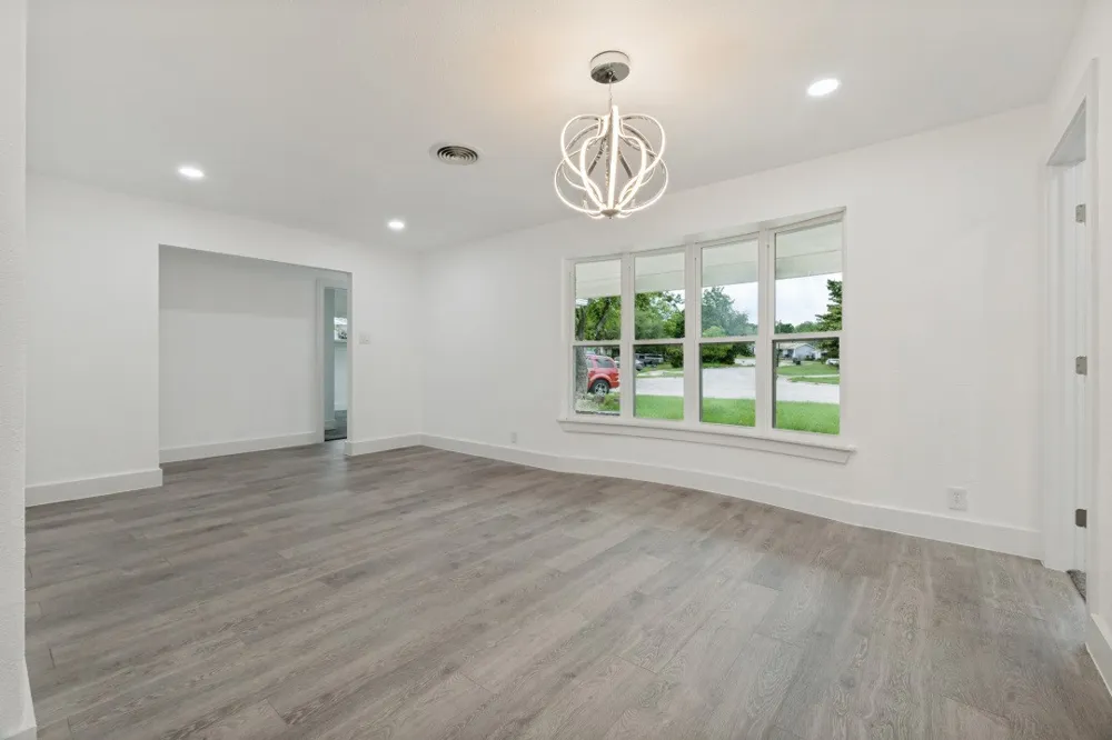 5718 Trio Lane Dallas, TX 75241