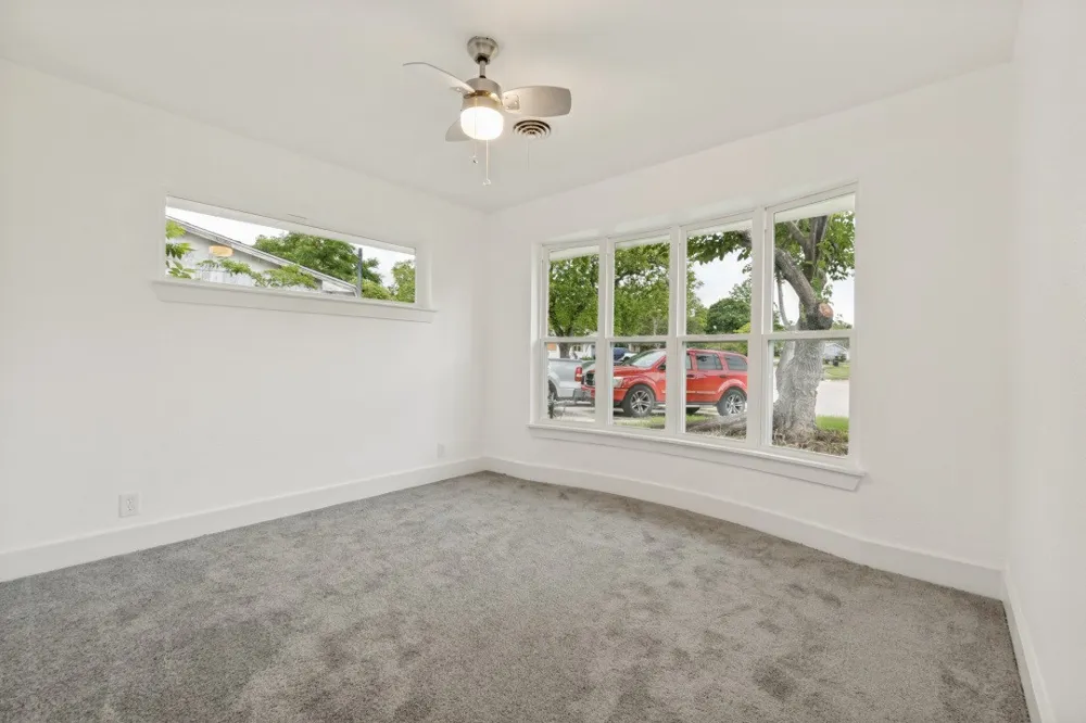 5718 Trio Lane Dallas, TX 75241