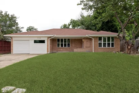 5718 Trio Lane