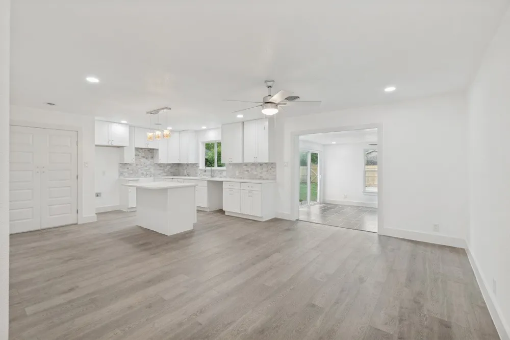 5718 Trio Lane Dallas, TX 75241