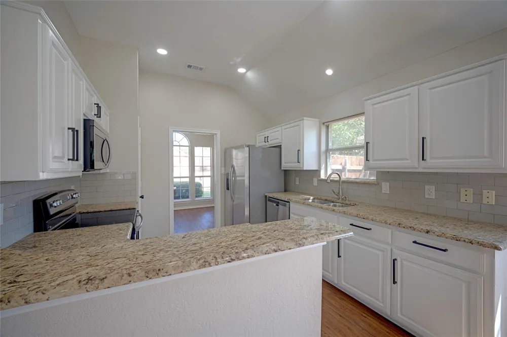 562 Continental Drive Lewisville, TX 75067