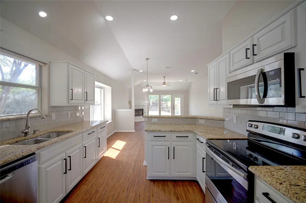 562 Continental Drive Lewisville, TX 75067