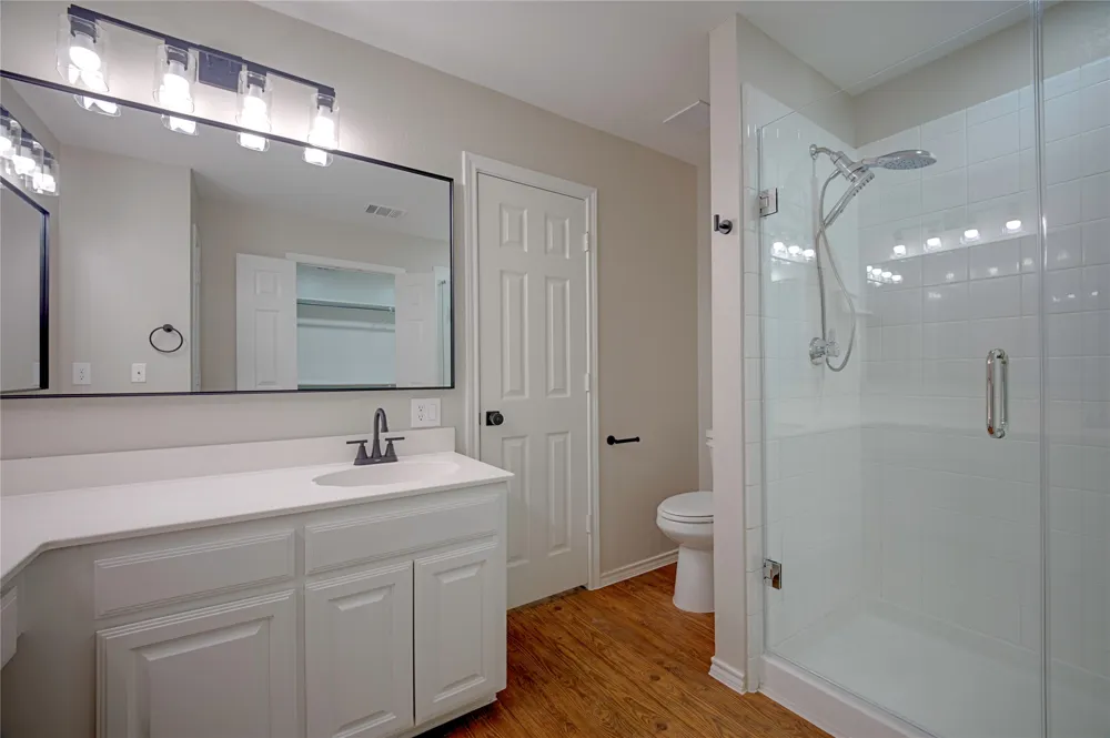562 Continental Drive Lewisville, TX 75067