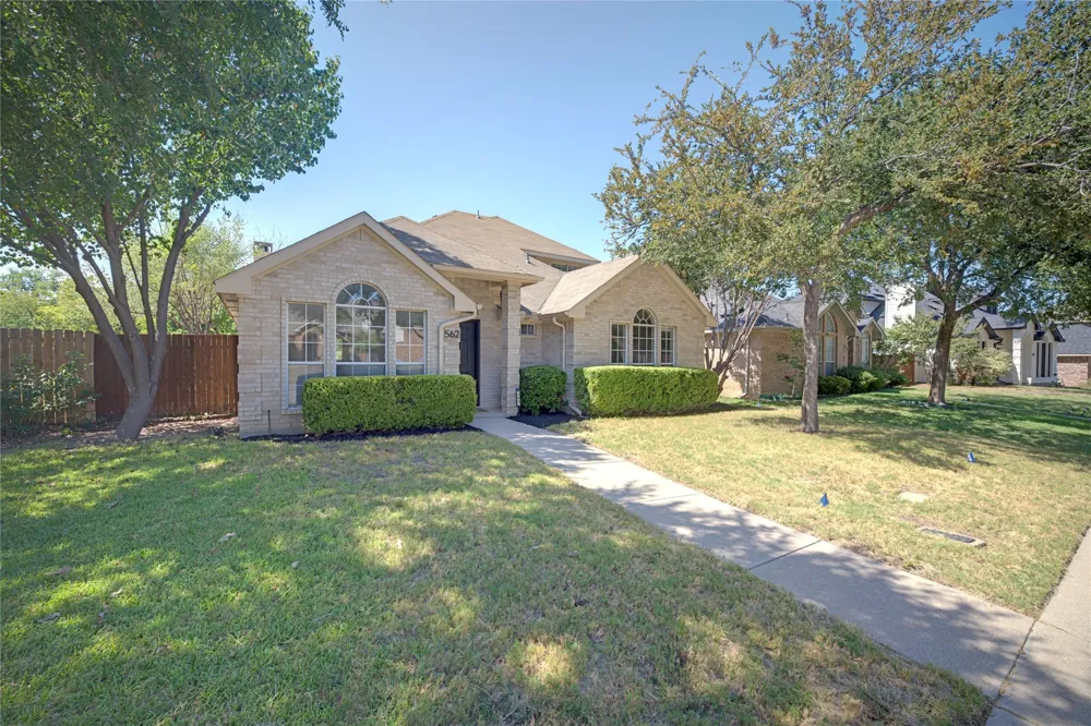 562 Continental Drive Lewisville, TX 75067