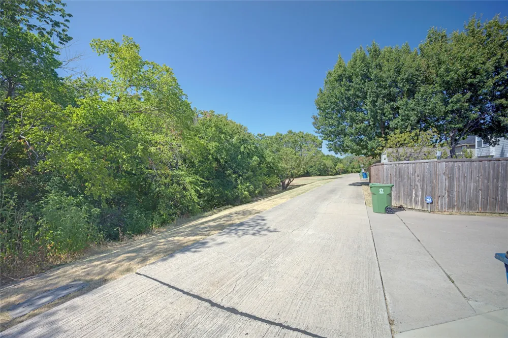 562 Continental Drive Lewisville, TX 75067