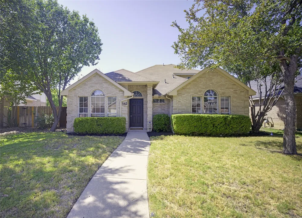 562 Continental Drive Lewisville, TX 75067