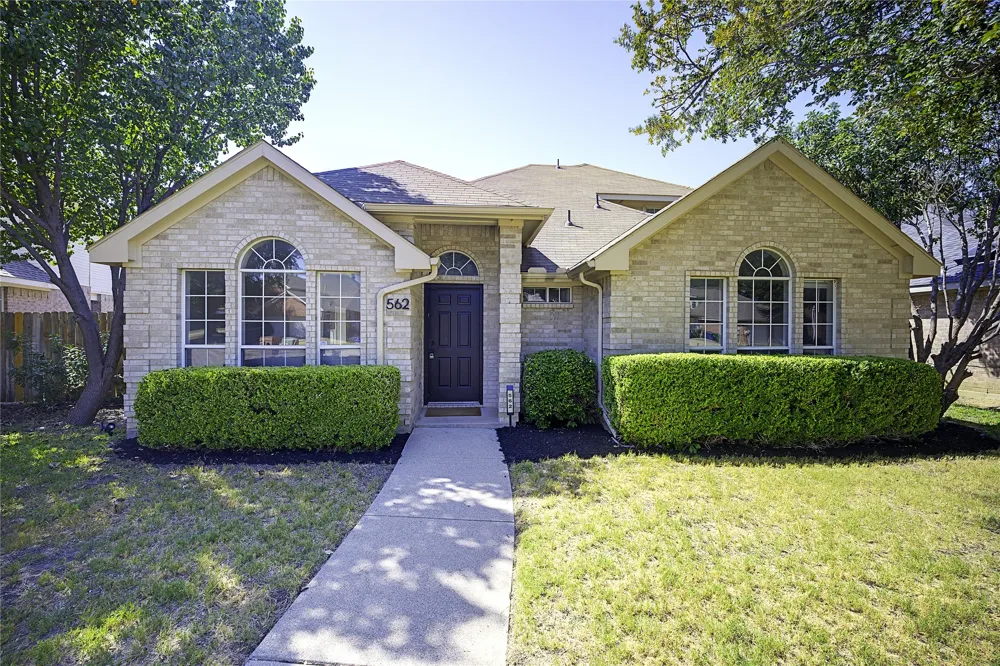 562 Continental Drive Lewisville, TX 75067
