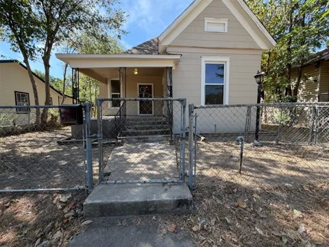 1216 Bessie Street