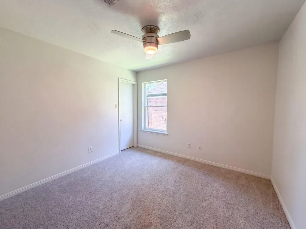 4750 Backenberry Drive Friendswood, TX 77546