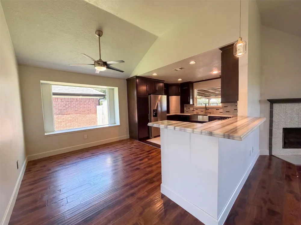 4750 Backenberry Drive Friendswood, TX 77546