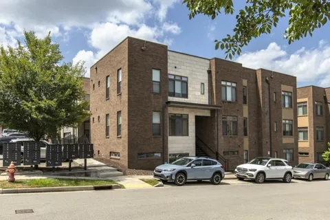 1609 Marshall Hollow Dr #203