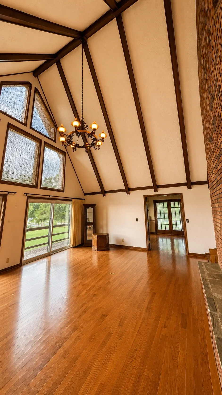 103 W Ridge Dr Hendersonville, TN 37075