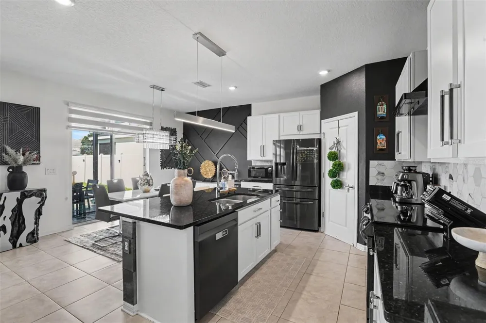 11861 BRIGHTON KNOLL LOOP Riverview, FL 33579