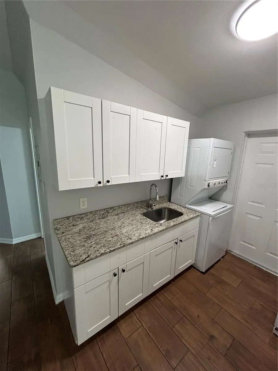 1720 MILLER AVENUE Winter Park, FL 32789