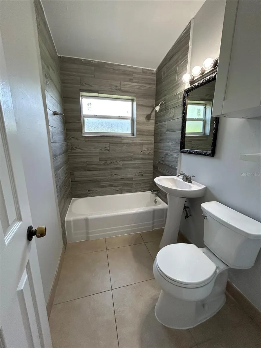 1720 MILLER AVENUE Winter Park, FL 32789