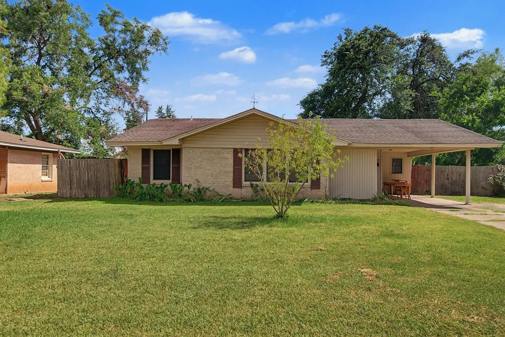 2604 Rosedale Place Bossier City, LA 71111