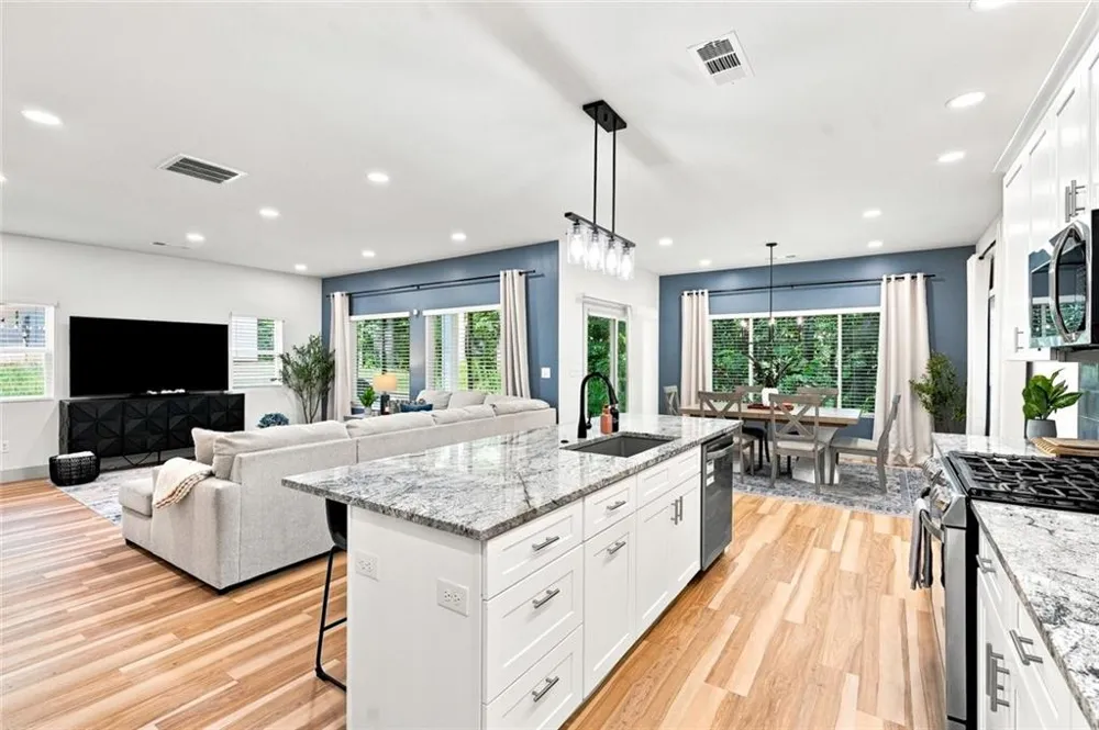 184 Woodland Lane SW Mableton, GA 30126