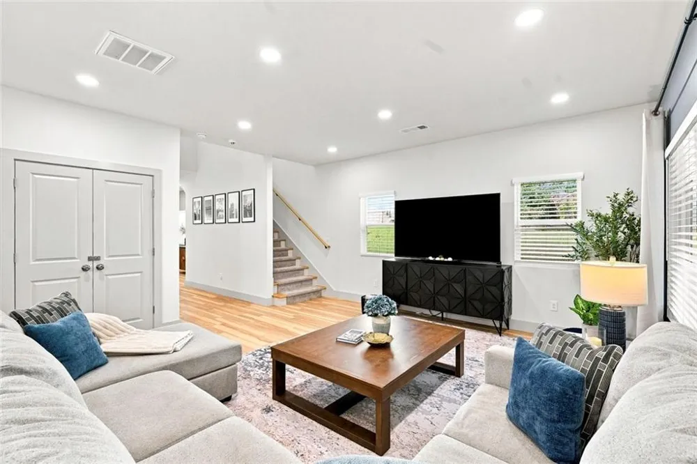 184 Woodland Lane SW Mableton, GA 30126