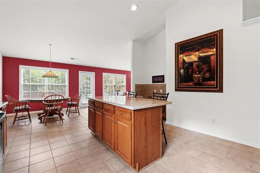 1092 S Creek Dr Villa Rica, GA 30180
