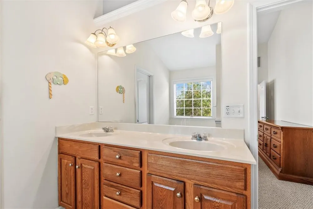 1092 S Creek Dr Villa Rica, GA 30180