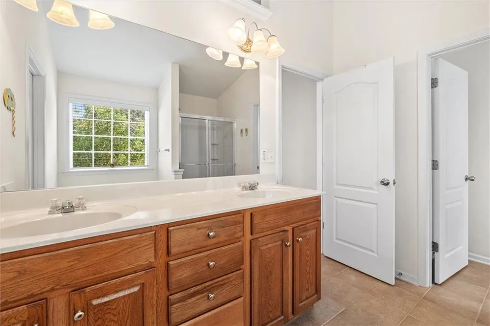 1092 S Creek Dr Villa Rica, GA 30180