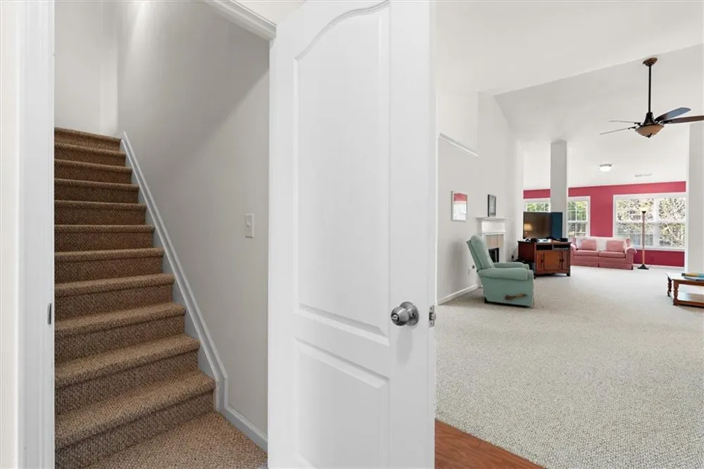 1092 S Creek Dr Villa Rica, GA 30180