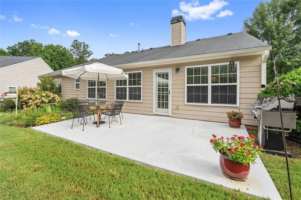 1092 S Creek Dr Villa Rica, GA 30180