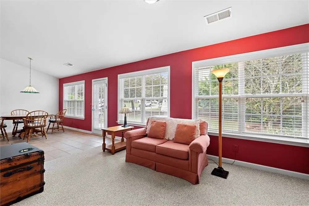 1092 S Creek Dr Villa Rica, GA 30180