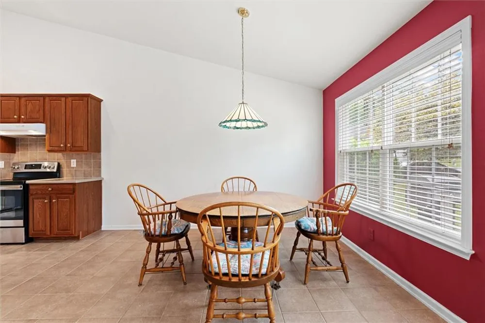 1092 S Creek Dr Villa Rica, GA 30180