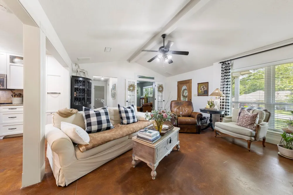 410 Shawnee Drive Montgomery, TX 77316