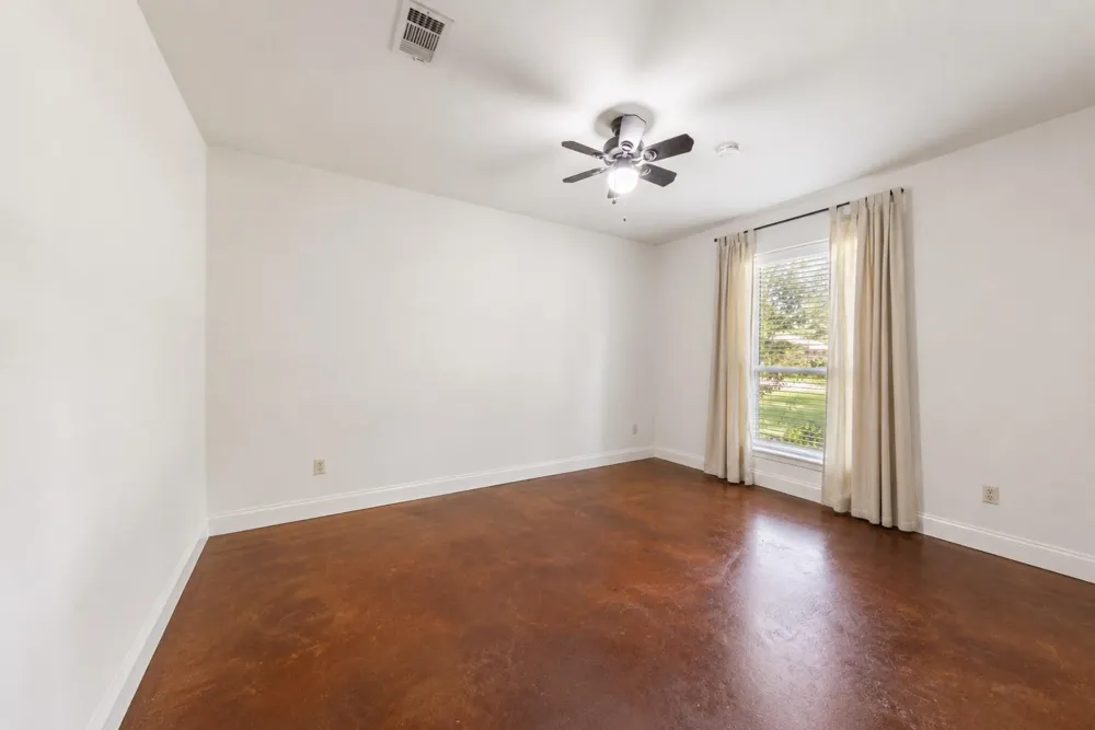 410 Shawnee Drive Montgomery, TX 77316