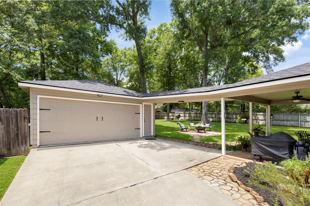 410 Shawnee Drive Montgomery, TX 77316