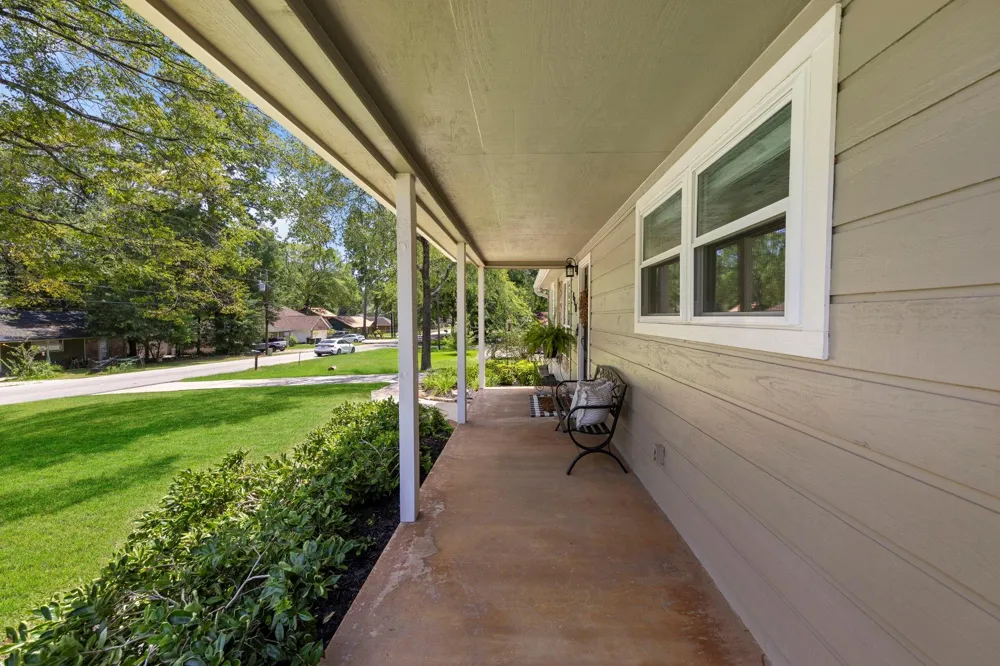 410 Shawnee Drive Montgomery, TX 77316